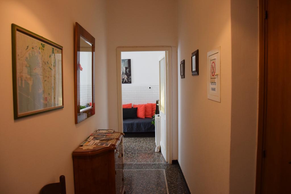 Alexandra Apartment Near Metro Genova Exterior foto